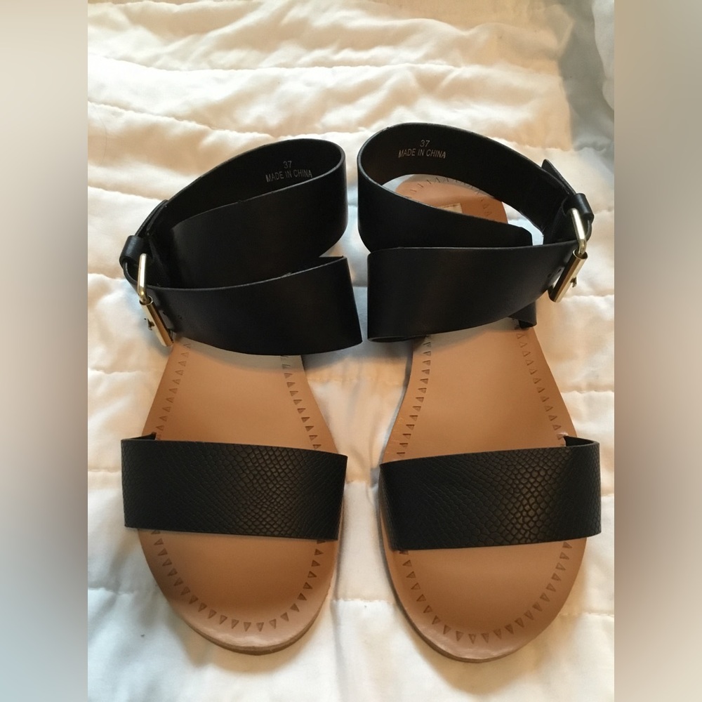 Steve Madden sandals